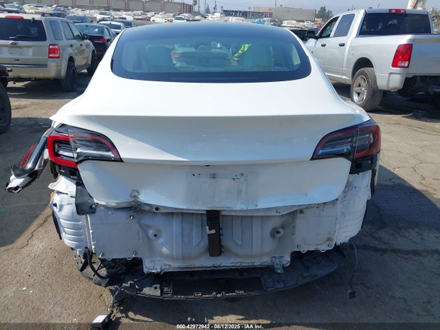 Tesla Model 3 Standard Range Plus Rear-wheel Drive