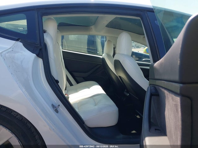 Tesla Model 3 Standard Range Plus Rear-wheel Drive