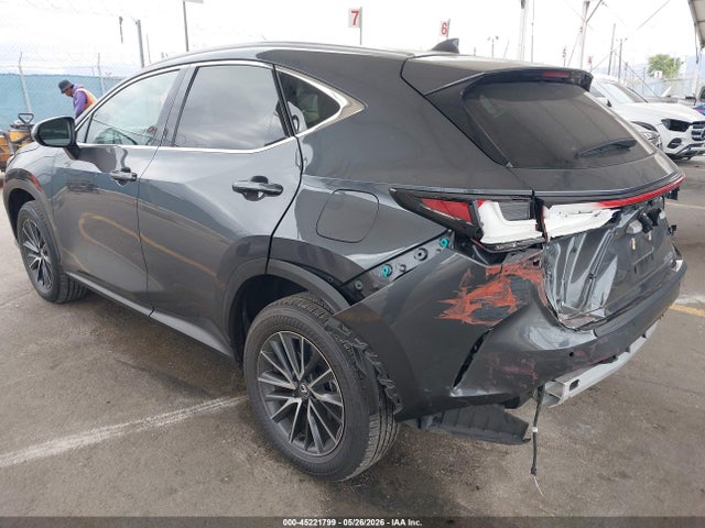 Lexus NX Premium