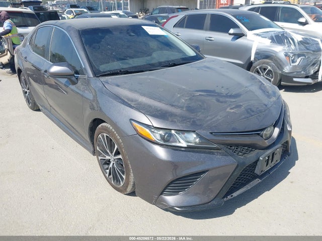 Salvage Toyota Camry Image