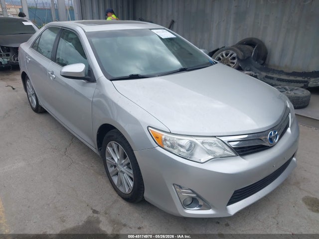 Salvage Toyota Camry Image