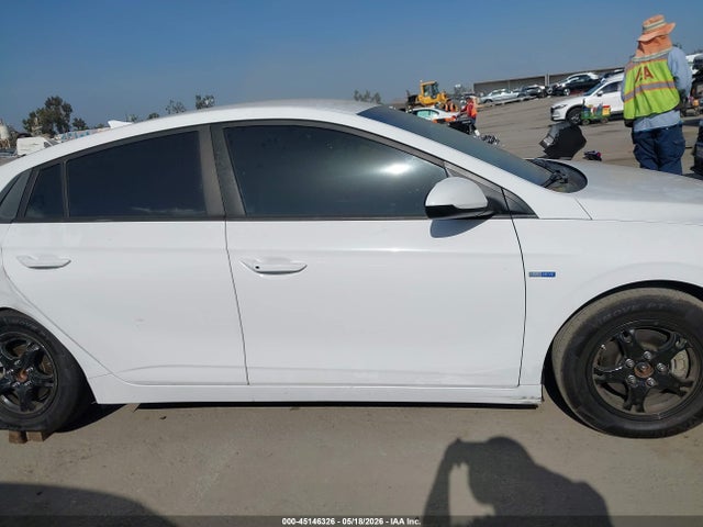 Hyundai Ioniq Blue
