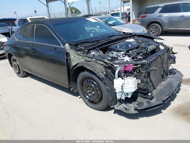 Salvage Lexus Es Image