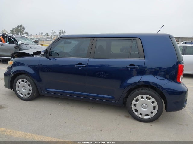 Scion xB