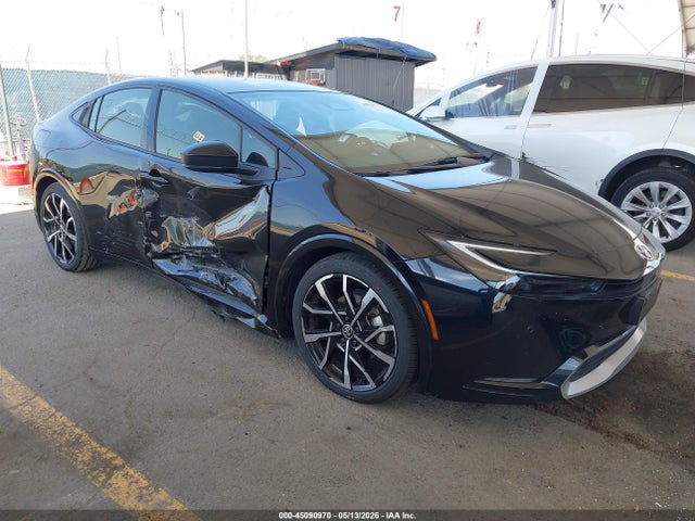 Salvage Toyota Prius Prime Image