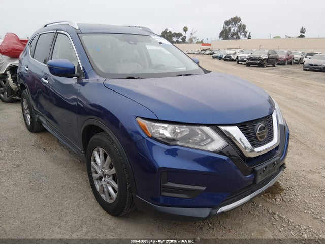 Salvage Nissan Rogue Image