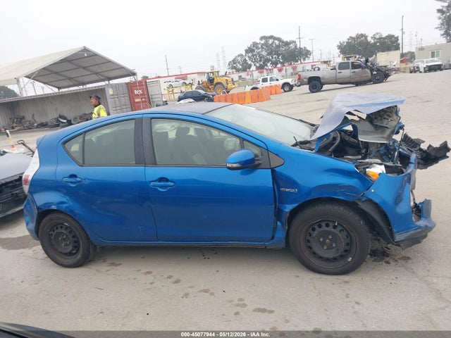 Toyota Prius c Two