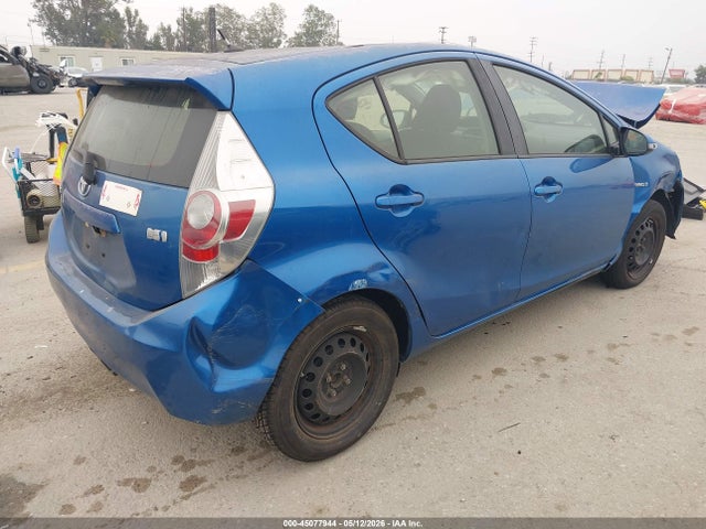 Toyota Prius c Two