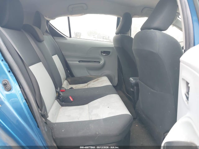 Toyota Prius c Two