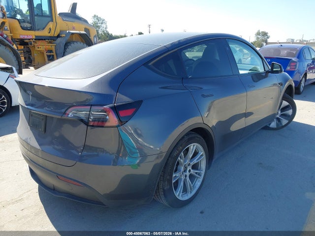 Tesla Model Y Rwd