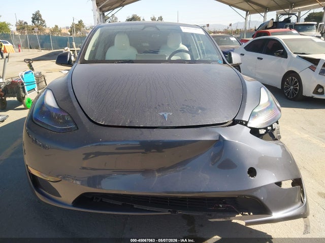Tesla Model Y Rwd