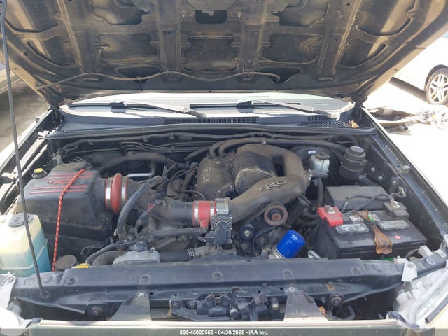 Toyota Tacoma Base V6