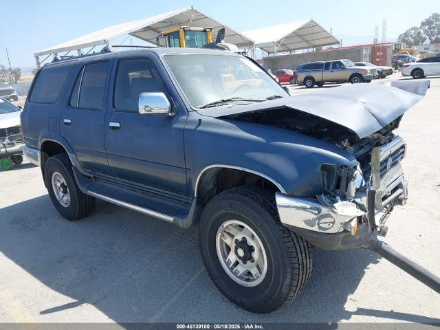Salvage Toyota 4Runner Image