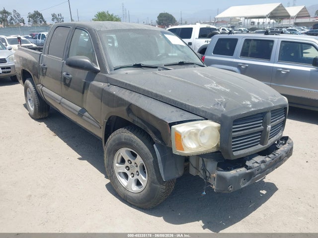 Salvage Dodge Dakota Image