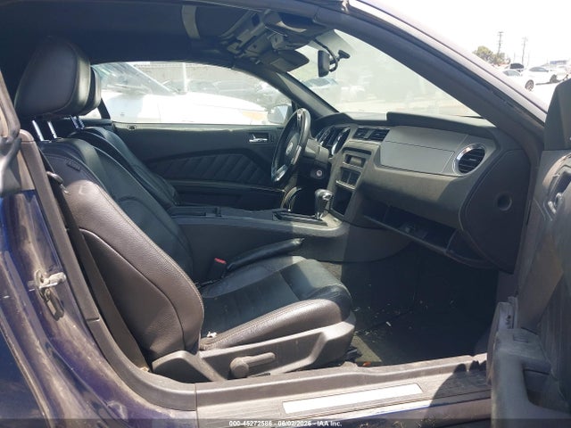 Ford Mustang V6 Premium