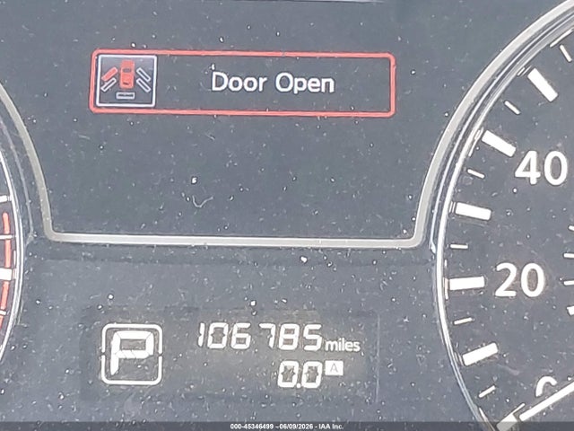 Nissan Pathfinder Sv