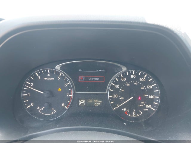 Nissan Pathfinder Sv