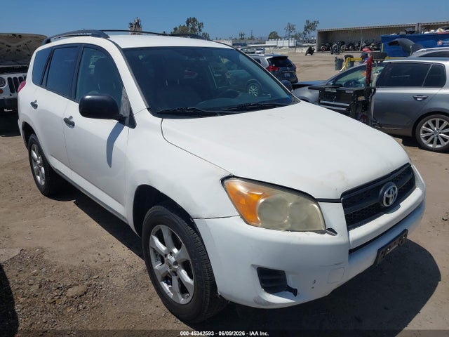 Salvage Toyota RAV4 Image