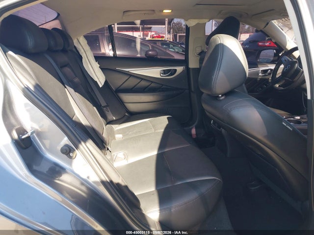 INFINITI Q50 Luxe