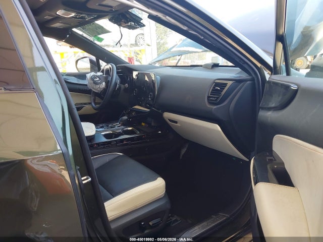 Lexus NX Premium