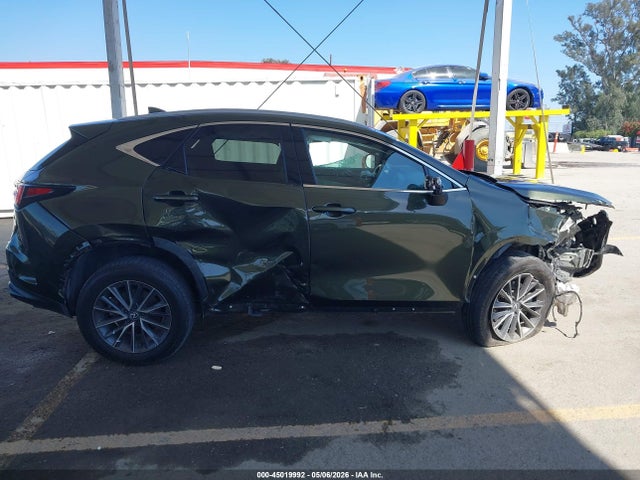 Lexus NX Premium