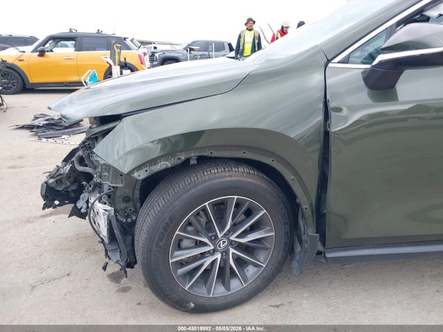 Lexus NX Premium