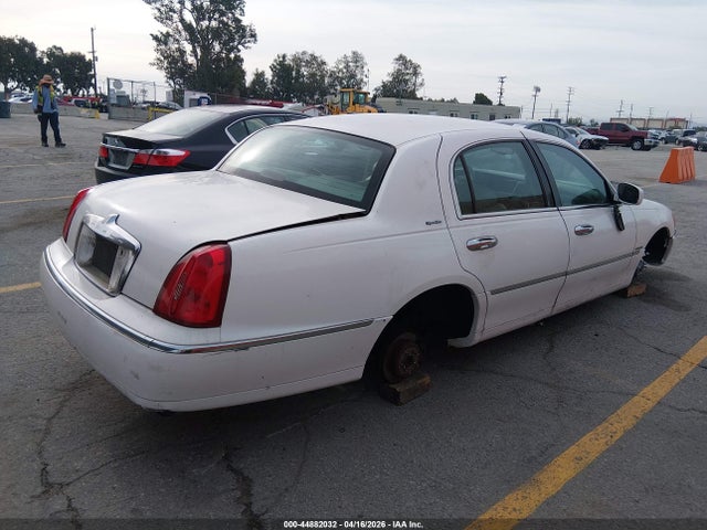 Lincoln Towncar Signature