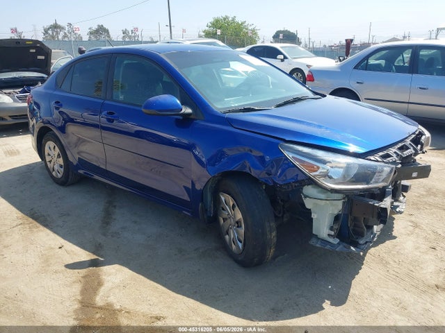 Salvage Kia Rio Image