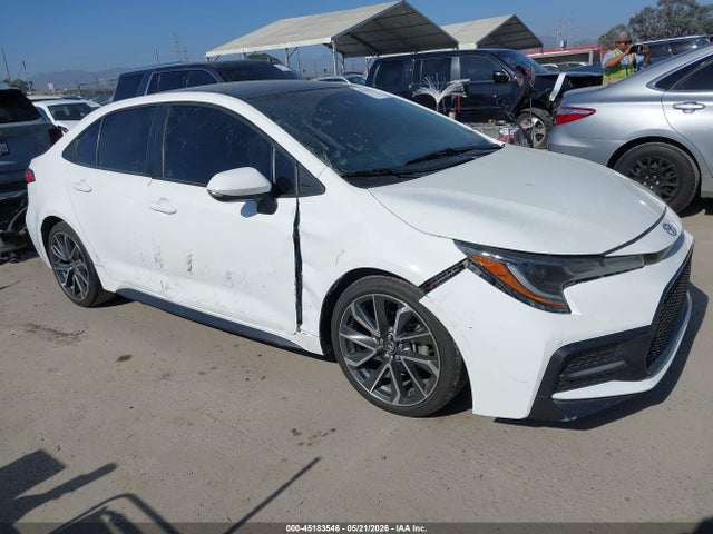 Salvage Toyota Corolla Image