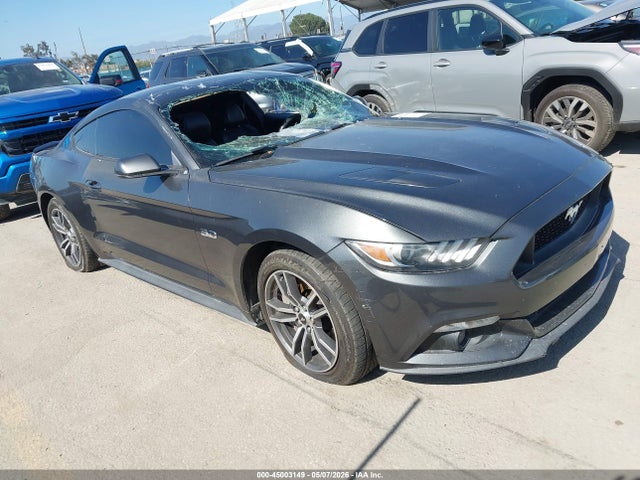 Salvage Ford Mustang Image