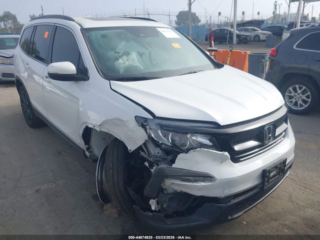Salvage Honda Pilot Image