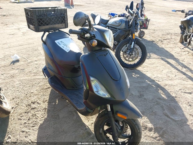 Salvage Piaggio Fly Image