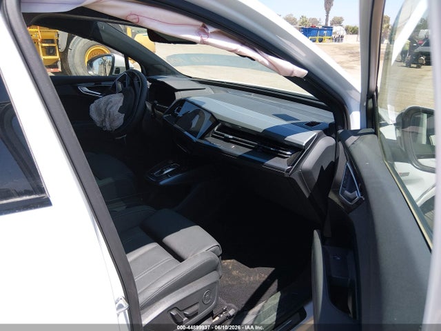 Audi Q4 Premium Plus 55 Quattro