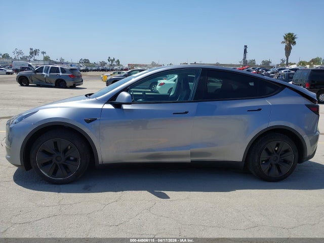 Tesla Model Y Long Range Dual Motor All-wheel Drive