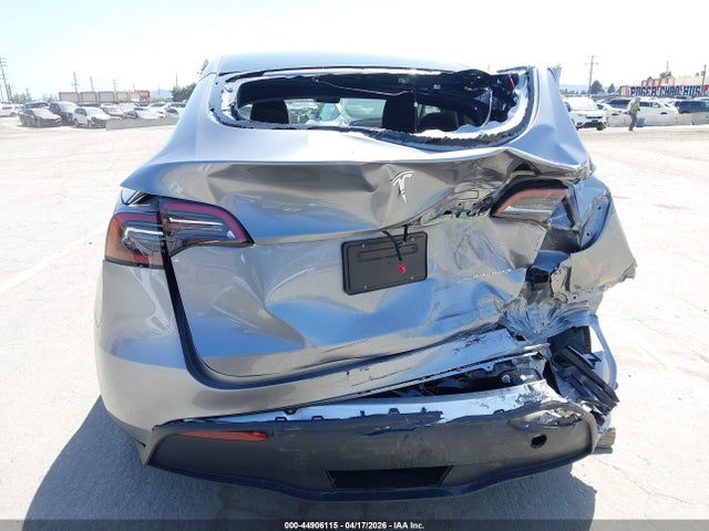 Tesla Model Y Long Range Dual Motor All-wheel Drive