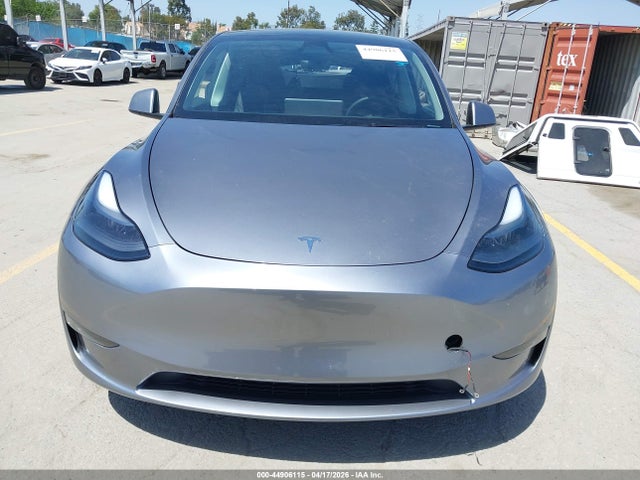 Tesla Model Y Long Range Dual Motor All-wheel Drive