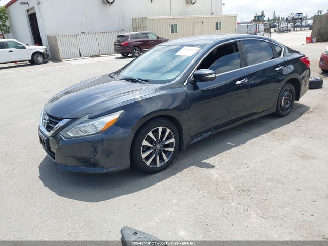 Nissan Altima 2.5 Sv