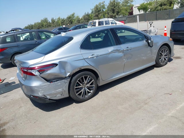 Toyota Camry Xle