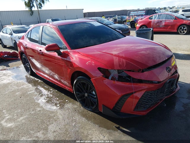 Salvage Toyota Camry Image