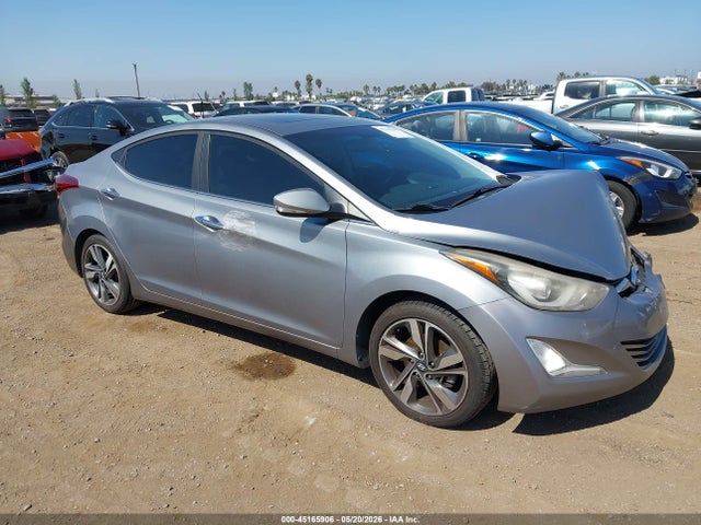 Salvage Hyundai ELANTRA Image