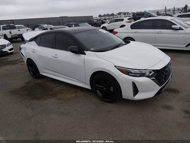 Salvage Nissan Sentra Image