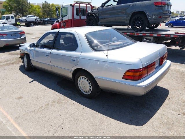 Lexus LS 400