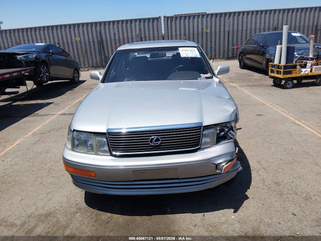 Lexus LS 400