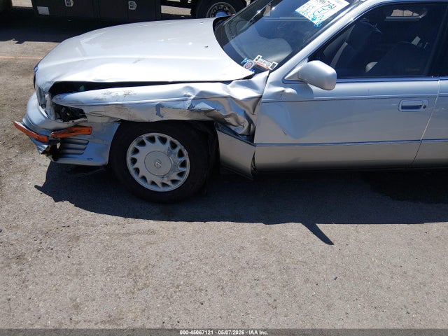 Lexus LS 400