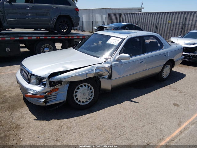 Lexus LS 400