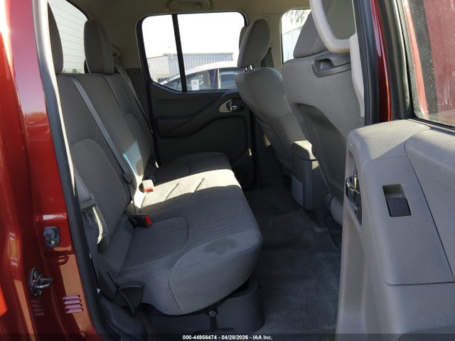 Nissan Frontier Sv