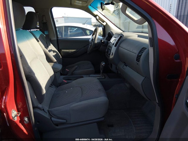 Nissan Frontier Sv