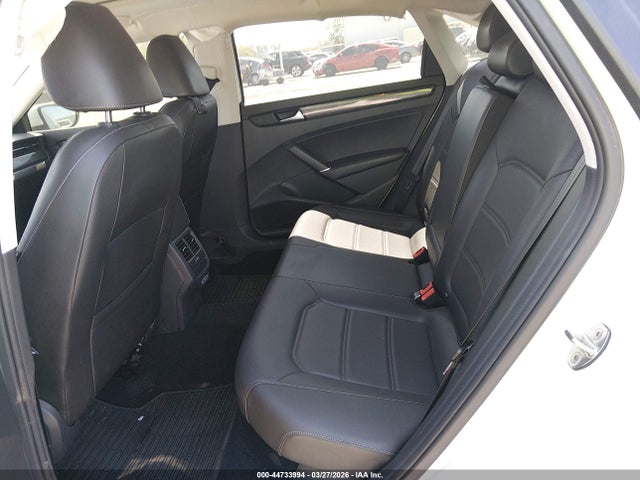 Volkswagen Passat 2.0t R-line