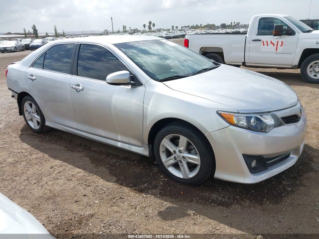 Salvage Toyota Camry Image