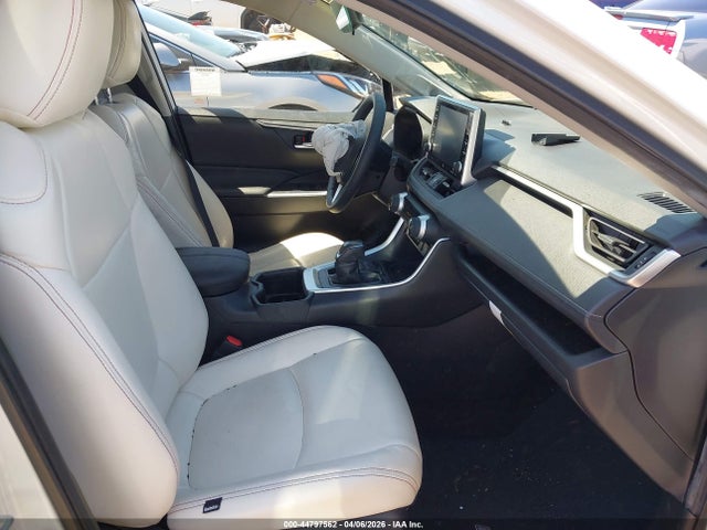 Toyota RAV4 Xle Premium